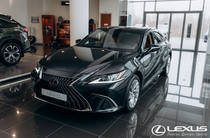 Lexus ES Launch Edition