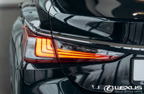 Lexus ES Launch Edition