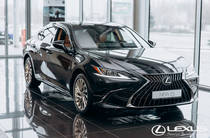 Lexus ES Launch Edition