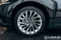 Lexus ES Launch Edition