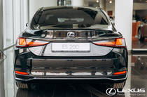 Lexus ES Business