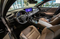 Lexus ES Launch Edition