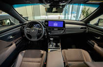 Lexus ES Launch Edition