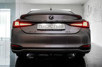 Lexus ES Launch Edition