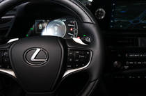 Lexus ES Launch Edition