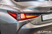 Lexus ES Business