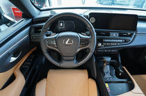 Lexus ES Launch Edition