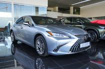 Lexus ES Launch Edition