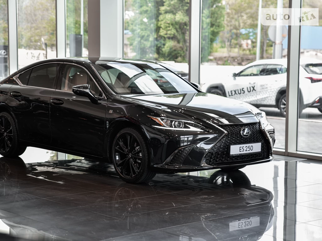 Lexus ES F Sport Design