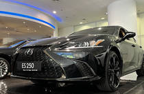 Lexus ES F Sport Design