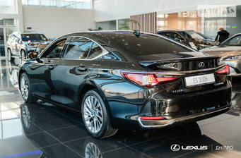 Lexus ES 2022 Launch Edition