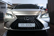 Lexus ES Launch Edition