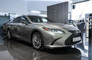 Lexus ES Launch Edition