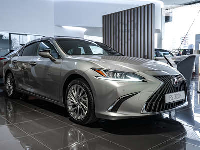 Lexus ES 2023 Launch Edition