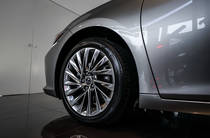 Lexus ES Launch Edition