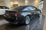 Lexus ES Launch Edition