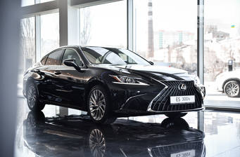 Lexus ES 2023 Launch Edition