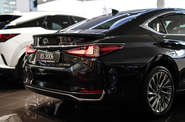 Lexus ES Launch Edition