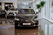 Lexus ES Launch Edition