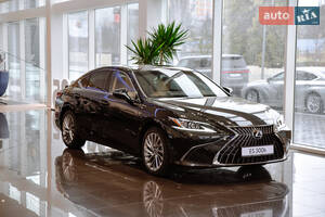 Lexus ES Launch Edition