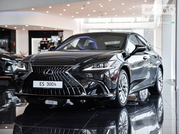 Lexus ES 2025