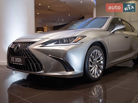 Lexus ES 2025