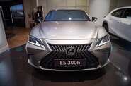 Lexus ES Launch Edition