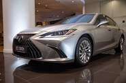 Lexus ES Launch Edition