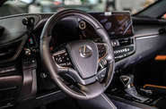 Lexus ES Launch Edition