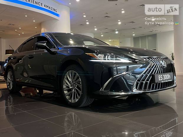 Lexus ES 2025