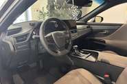 Lexus ES Launch Edition