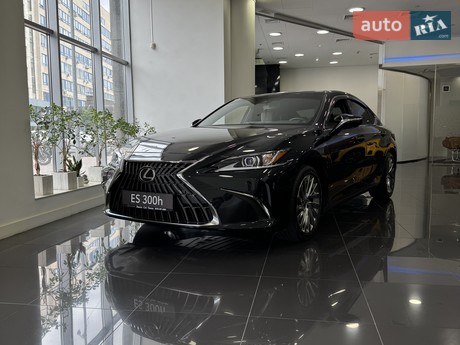 Lexus ES 2025