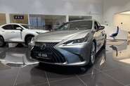 Lexus ES Launch Edition