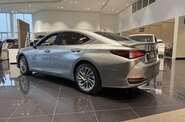 Lexus ES Launch Edition
