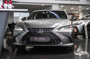 Lexus ES Launch Edition