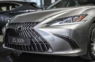 Lexus ES Launch Edition