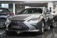 Lexus ES Launch Edition