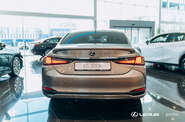 Lexus ES Launch Edition