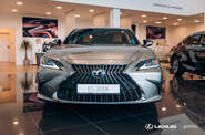 Lexus ES Launch Edition