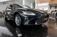 Lexus ES Launch Edition