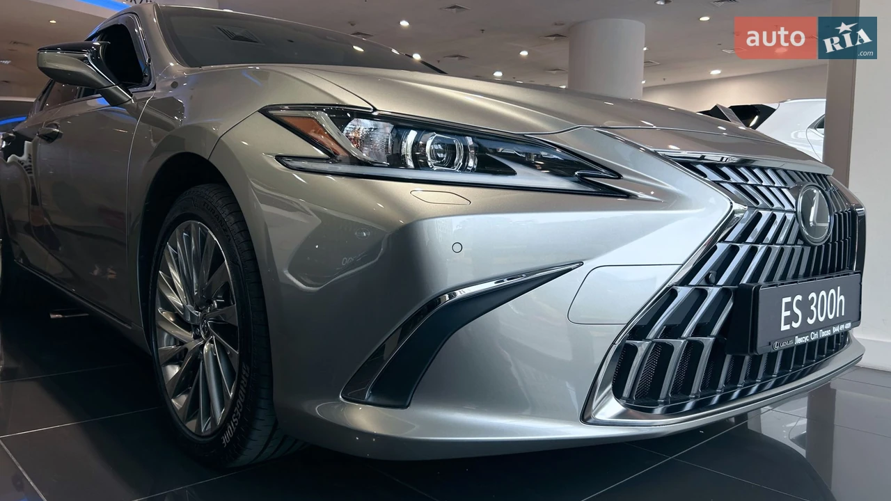 Lexus ES Launch Edition