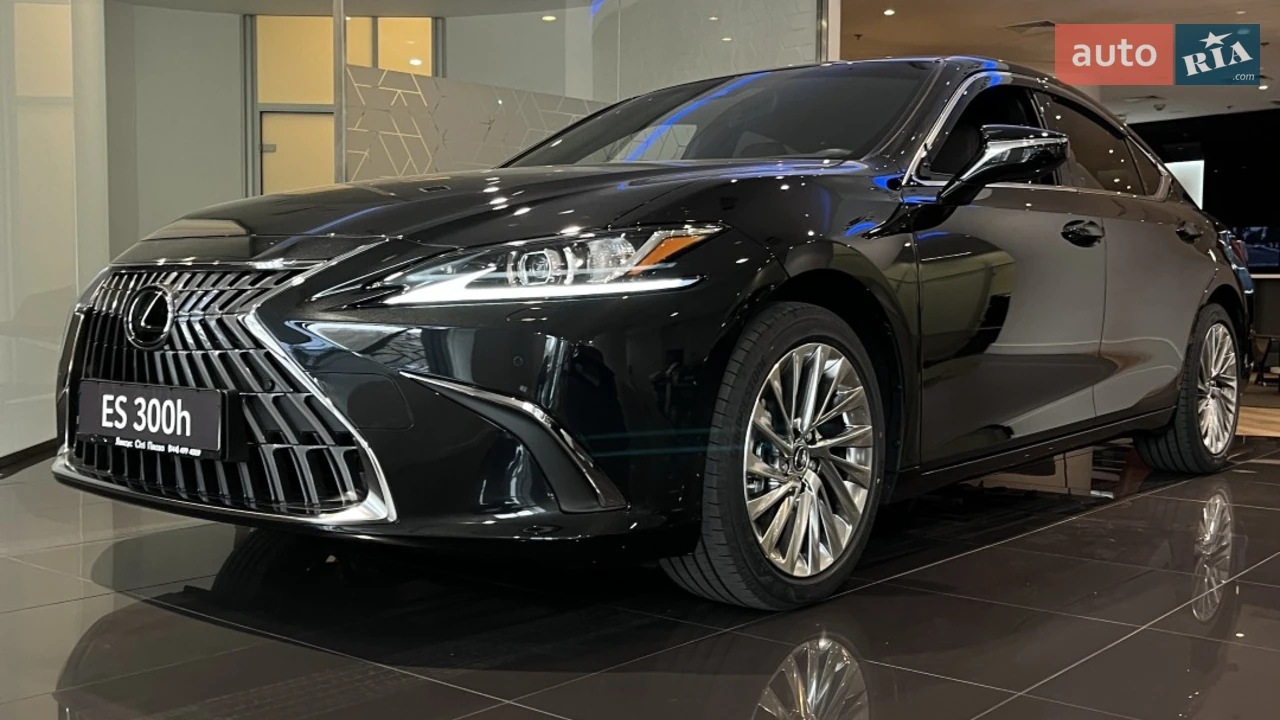 Lexus ES Launch Edition