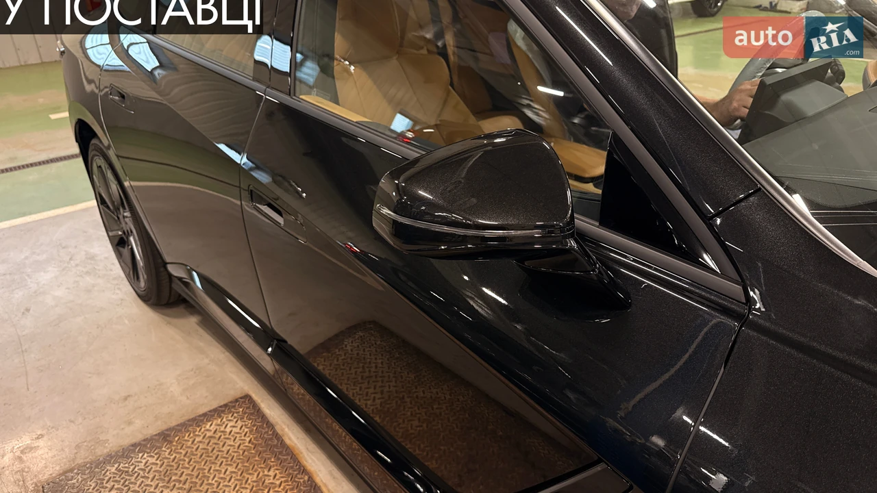 Lexus-7
