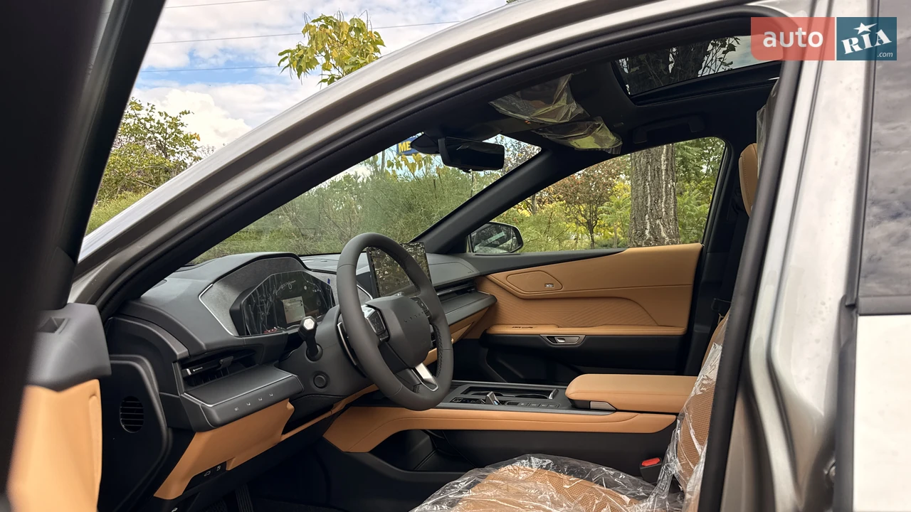 Lexus ES 2026