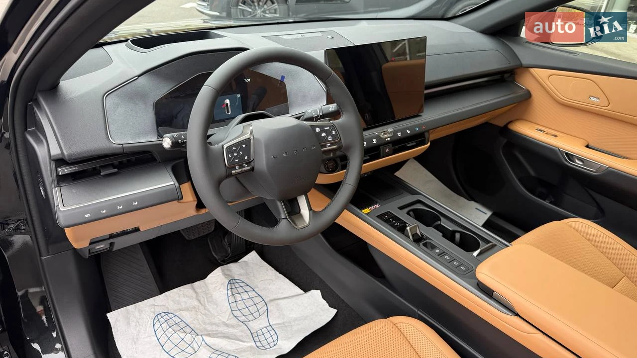 Lexus-13