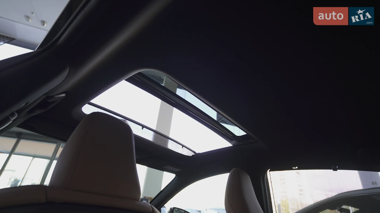 Lexus-3