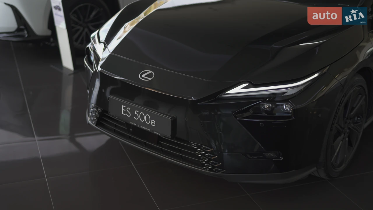 Lexus-21