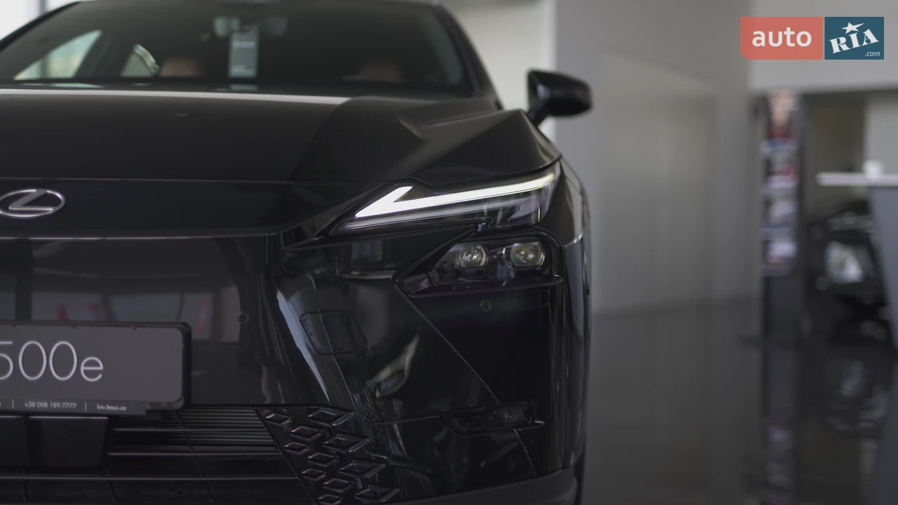 Lexus-20