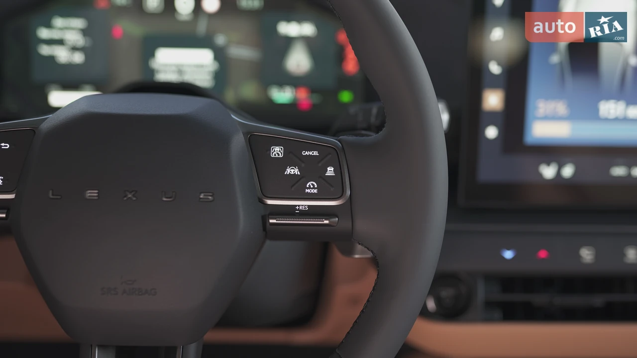 Lexus-43