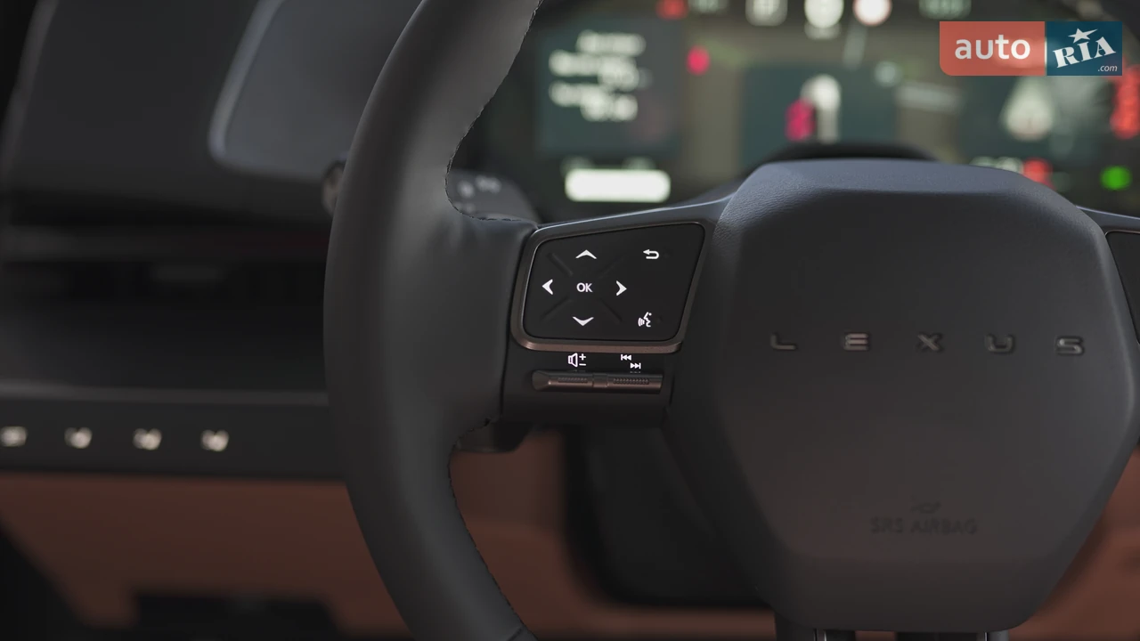 Lexus-42